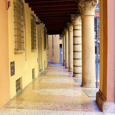 Appartamento Alle Due Torri Bologna Exterior photo