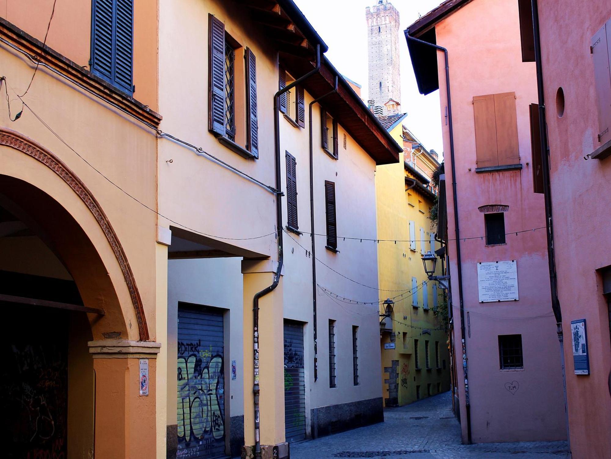 Appartamento Alle Due Torri Bologna Exterior photo